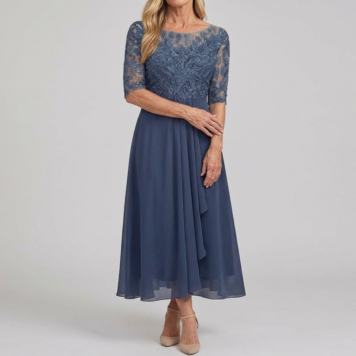Rose™ | The Flattering Lace Midi Dress