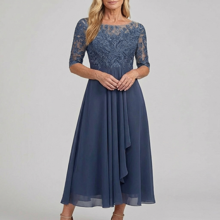 Rose™ | The Flattering Lace Midi Dress