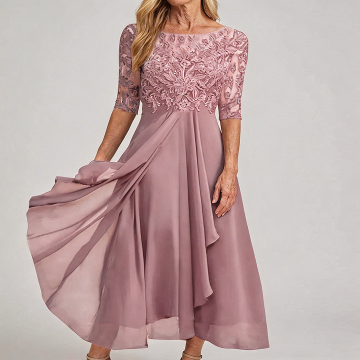 Rose™ | The Flattering Lace Midi Dress